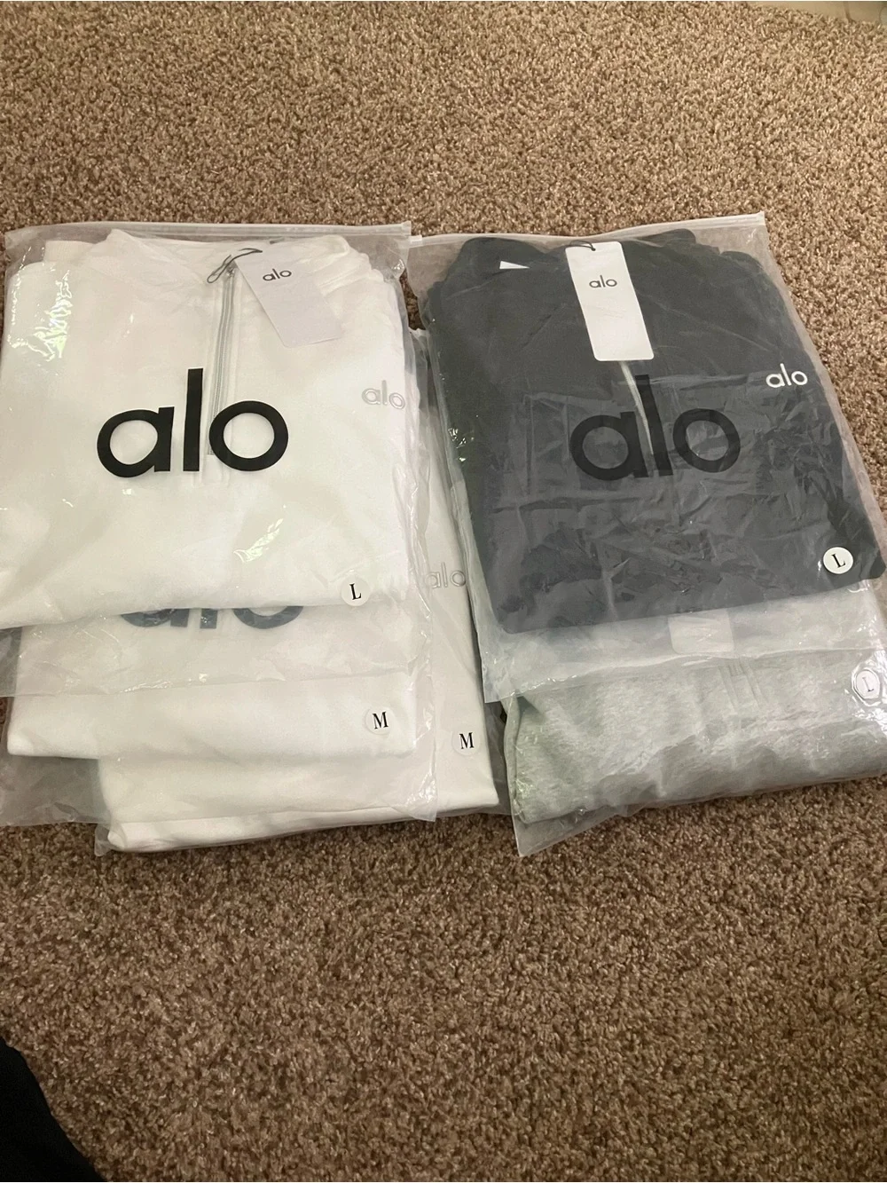 ALO Yoga quarter zip accolade Sweatshirt
